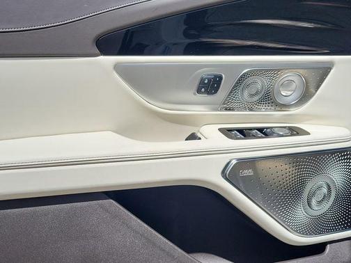 2025 Lincoln Nautilus Black Label