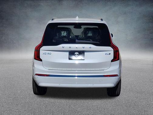 2026 Volvo XC90 B6 Ultra 7-Seater