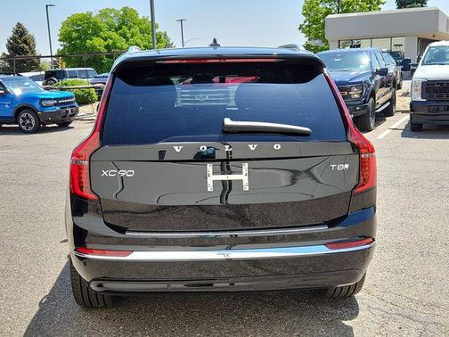 2025 Volvo XC90 Plug-In Hybrid T8 Plus 7-Seater