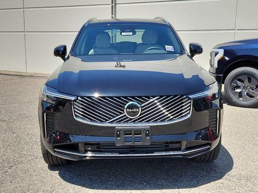 2025 Volvo XC90 Plug-In Hybrid T8 Plus 7-Seater