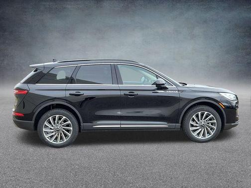 2025 Lincoln Corsair Reserve