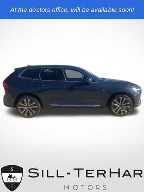 2023 Volvo XC60 B5 Ultimate Bright Theme