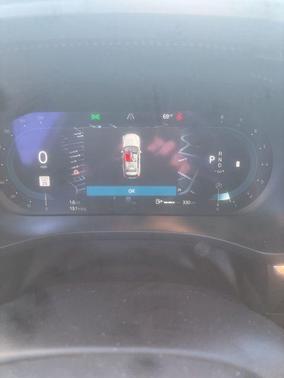 2023 Volvo XC60 B5 Ultimate Bright Theme