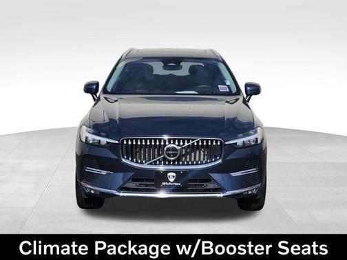 2023 Volvo XC60 B5 Ultimate Bright Theme