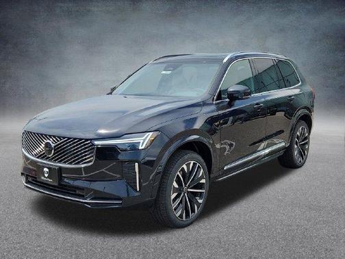 Onyx Black Metallic 2026 Volvo XC90 B5 Plus