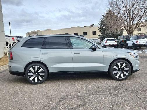 2025 Volvo EX90 Twin Motor Ultra