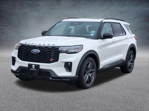 Star White 2026 Ford Explorer ST