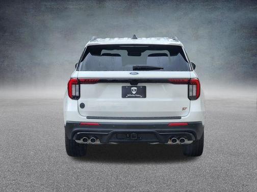 Star White 2026 Ford Explorer ST
