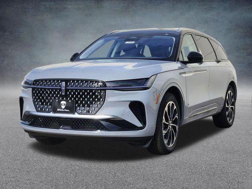 Metallic 2026 Lincoln Nautilus Reserve