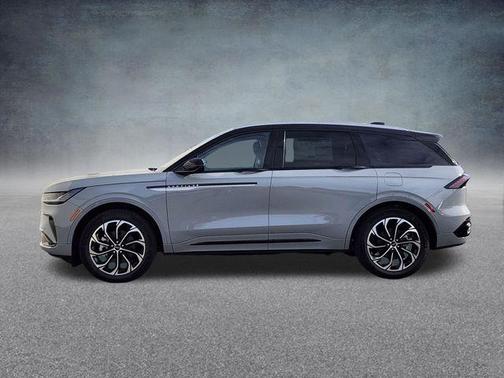 Metallic 2026 Lincoln Nautilus Reserve