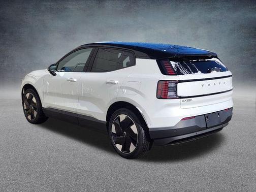 2026 Volvo EX30 Twin Motor Ultra