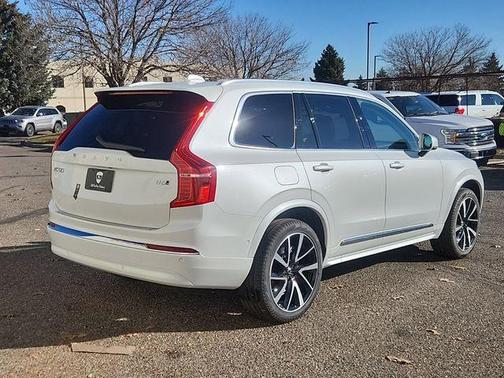 2025 Volvo XC90 B6 Plus 7-Seater