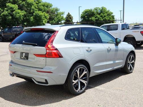 2025 Volvo XC60 Plug-In Hybrid T8 Ultra
