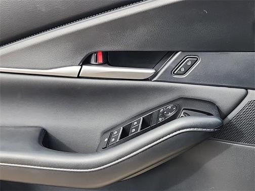 2025 Mazda CX-30 Select