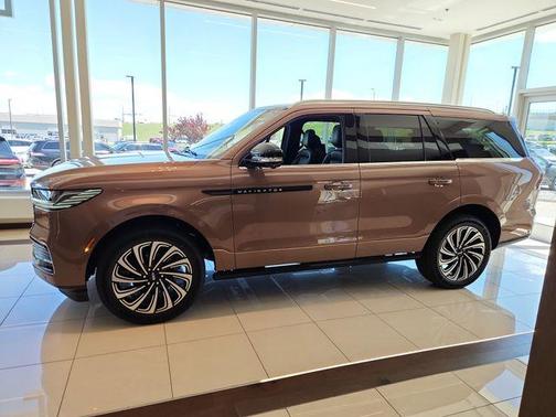2025 Lincoln Navigator Black Label