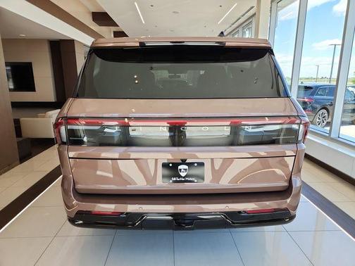 2025 Lincoln Navigator Black Label