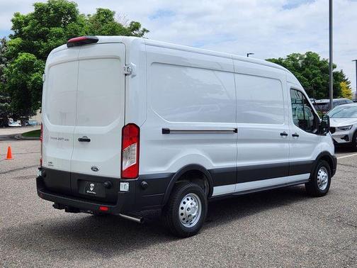2025 Ford Transit-250 148 WB Medium Roof Cargo