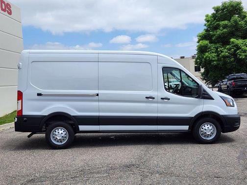 2025 Ford Transit-250 148 WB Medium Roof Cargo
