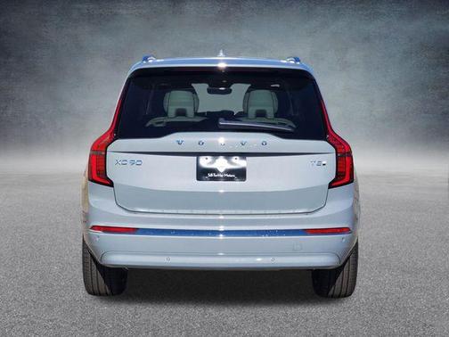 2026 Volvo XC90 Plug-In Hybrid T8 Ultra 7-Seater