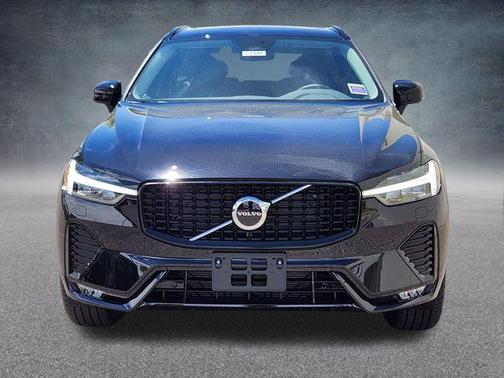 2025 Volvo XC60 B5 Core