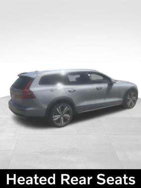 Metallic 2025 Volvo V60 Cross Country B5 Plus