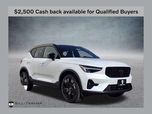 2026 Volvo XC40 B5 Ultra Black Edition
