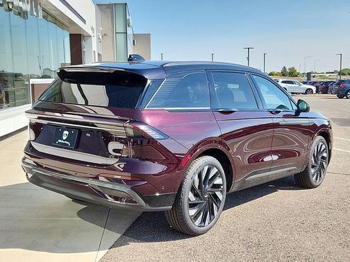 2024 Lincoln Nautilus Reserve