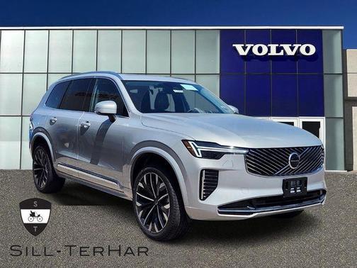 2025 Volvo XC90 B5 Core