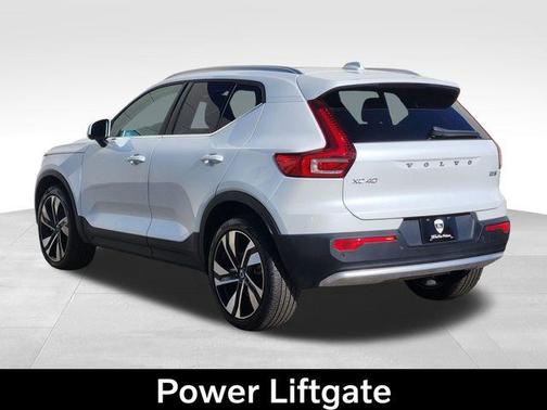 Crystal White Pearl 2025 Volvo XC40 B5 Plus Bright Theme