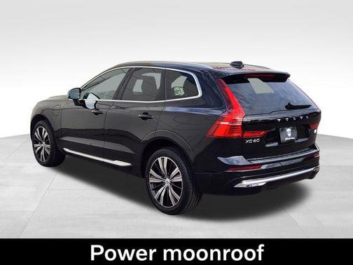 2023 Volvo XC60 Recharge Plug-In Hybrid T8 Ultimate Bright Theme