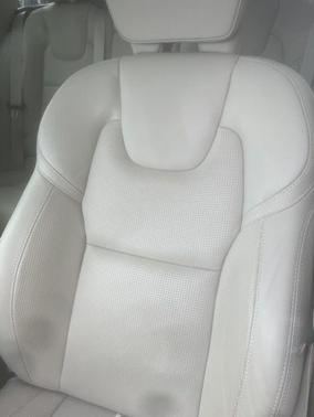 2024 Volvo V60 Cross Country B5 Ultimate