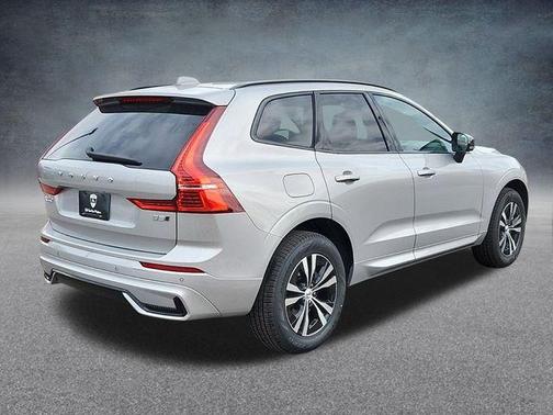 2025 Volvo XC60 B5 Core