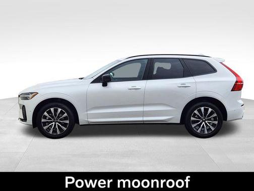 Crystal White Metallic 2025 Volvo XC60 B5 Plus