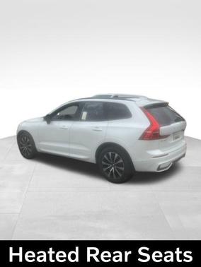 Crystal White Metallic 2025 Volvo XC60 B5 Plus