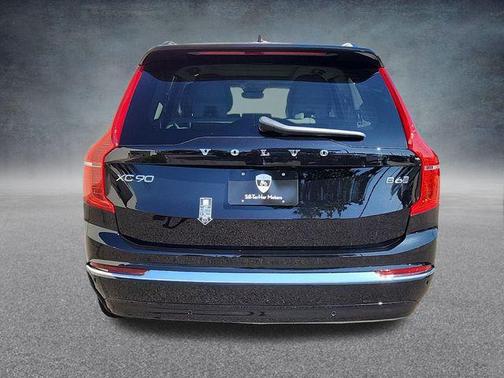2025 Volvo XC90 B6 Ultra