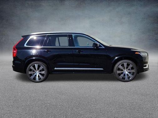 2025 Volvo XC90 B6 Ultra