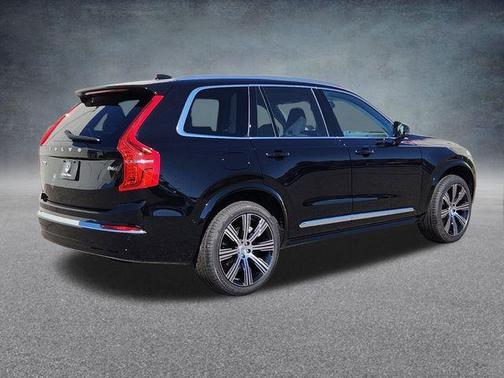 2025 Volvo XC90 B6 Ultra