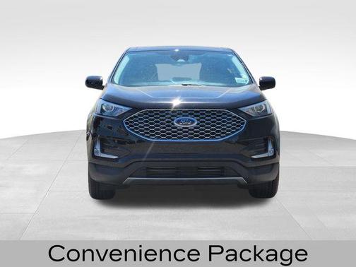 Agate Black Metallic 2023 Ford Edge SEL