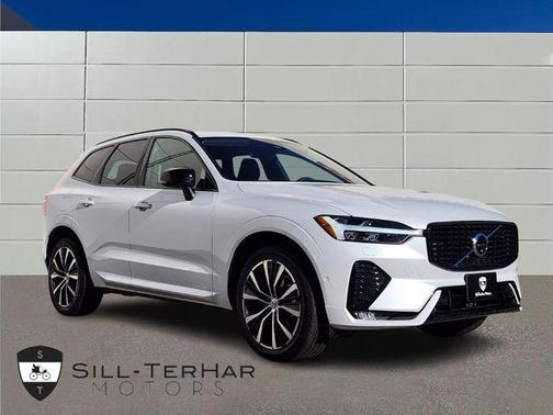 2025 Volvo XC60 B5 Plus