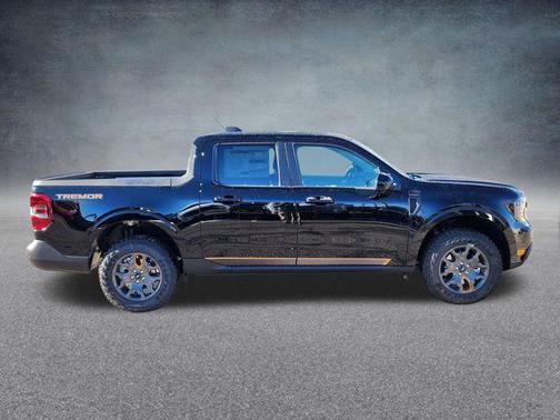 Shadow Black 2026 Ford Maverick Tremor