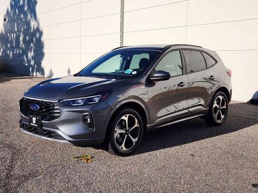 2025 Ford Escape ST-Line Elite