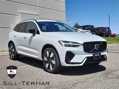 2025 Volvo XC60 Plug-In Hybrid T8 Plus