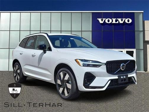 2025 Volvo XC60 Plug-In Hybrid T8 Plus