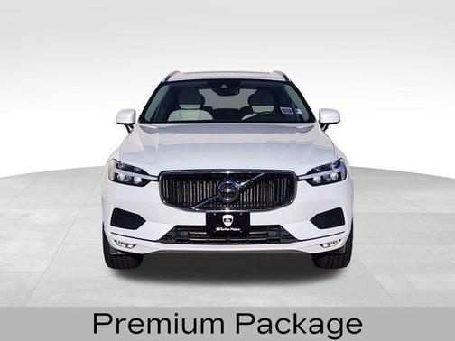 2021 Volvo XC60 T6 Momentum