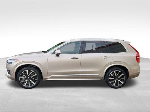 2024 Volvo XC90 B6 Plus Bright Theme 7-Seater
