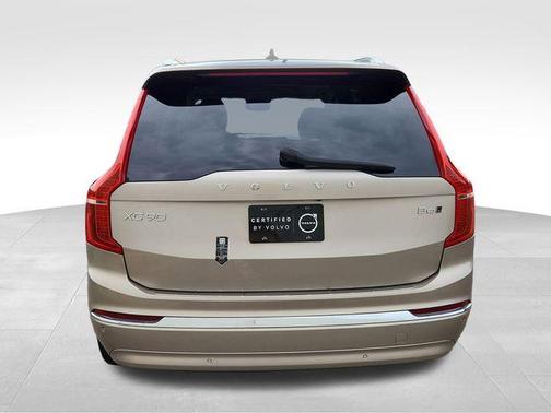 2024 Volvo XC90 B6 Plus Bright Theme 7-Seater
