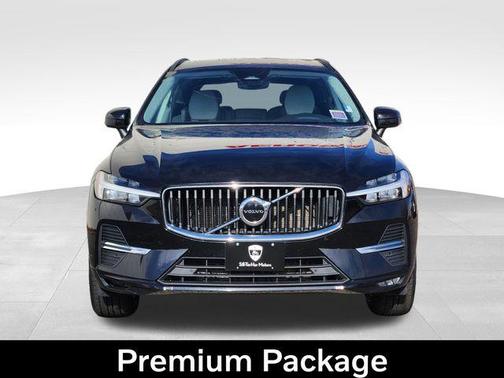 2022 Volvo XC60 B5 Momentum