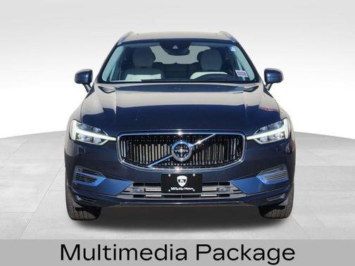 2019 Volvo XC60 Recharge Plug-In Hybrid T8 Momentum