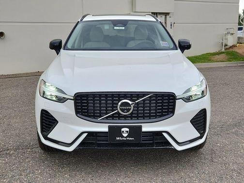 2025 Volvo XC60 Plug-In Hybrid T8 Ultra