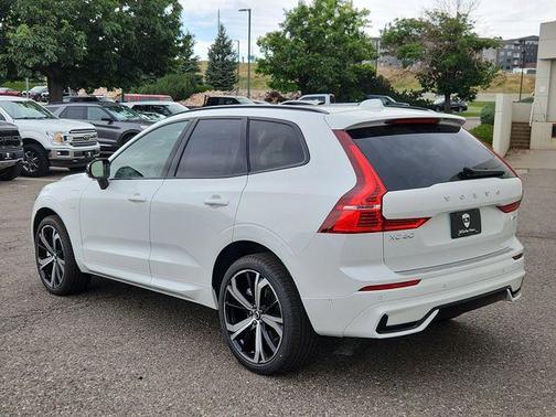 2025 Volvo XC60 Plug-In Hybrid T8 Ultra
